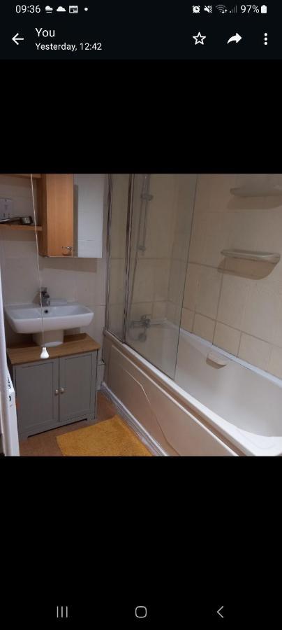 Private Rooms, 2 Showers In 3 Storey Hse, 25 Minutes Walk From Leicester City Centre Εξωτερικό φωτογραφία